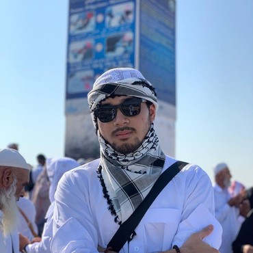 9 Hari Pergi Umroh, Achmad Megantara Berdoa Minta Jodoh