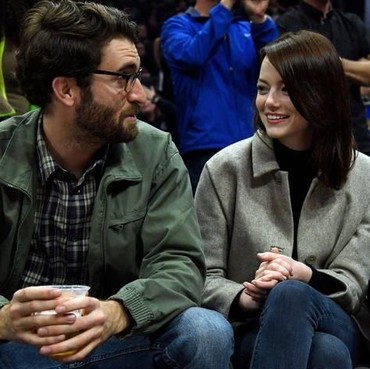 Yeay! Emma Stone Resmi Dilamar Dave McCary