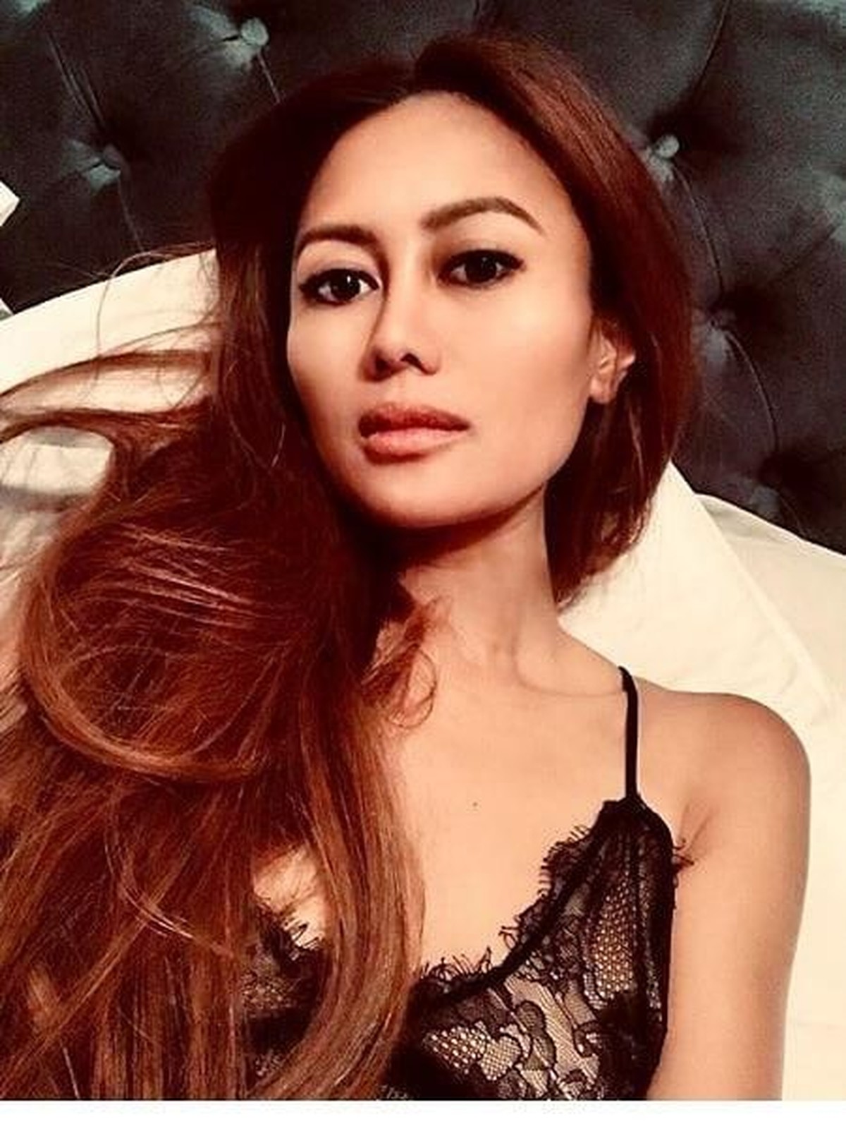 Azura Luna Mangunhardjono menjadi penipu profesional demi memenuhi gaya hidup mewah di Hong Kong&period; Inilah deretan potret cantiknya&period;