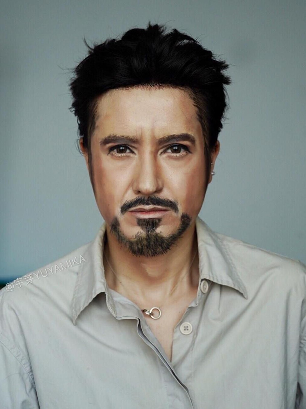 Heboh lewat video penyiksaan yang dilakukan sang pacar&comma; ternyata He Yuhong adalah MUA hebat yang mampu tirukan berbagai wajah tokoh ternama dunia&period;