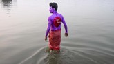 NYALANG: Belenggu Bayang-bayang Semu Foto-foto unik pilihan CNNIndonesia.com pada pekan ini berisi di antaranya soal mobil pasir di Argentina hingga buaya raksasa di Amerika Serikat.