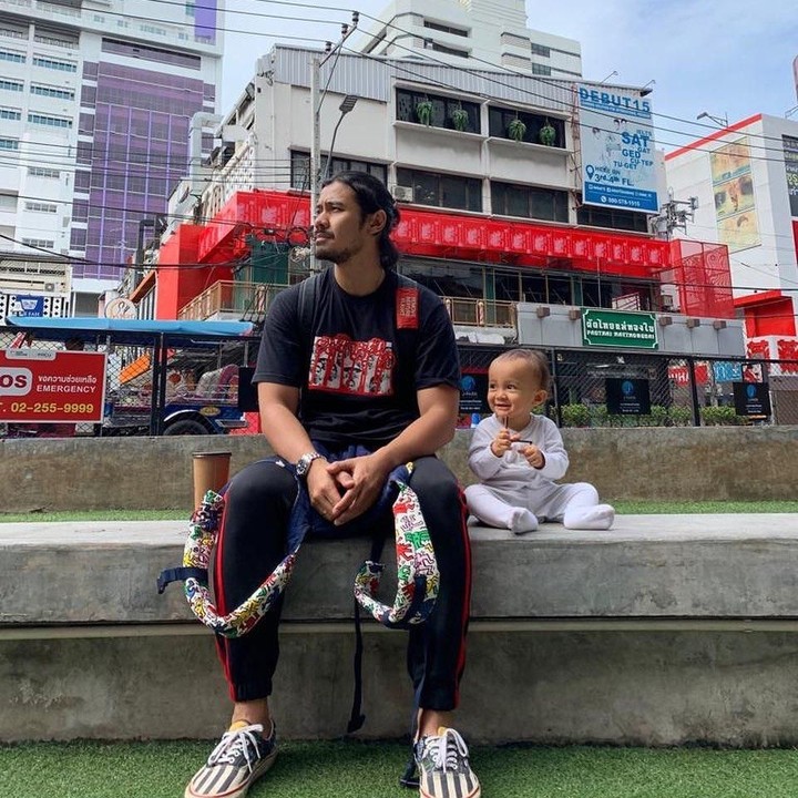 <p>Rumah tangga pasangan selebriti Chicco Jerikho dan Putri Marino dikaruniai seorang putri cantik. (Foto: Instagram @chicco.jerikho)</p>