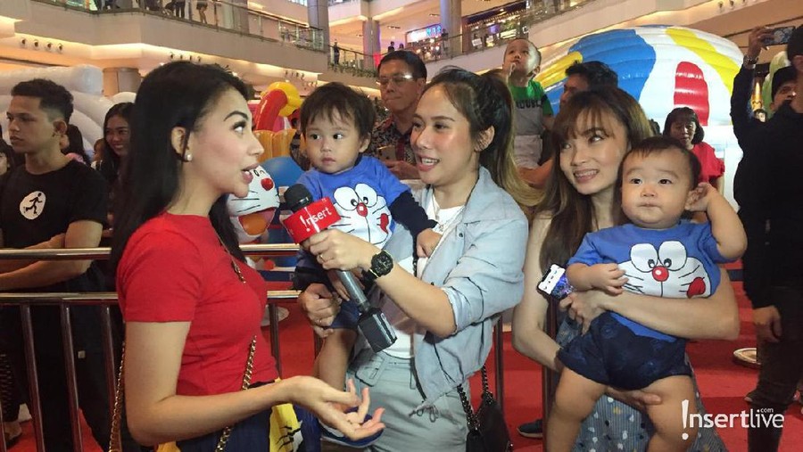 Cherly Juno dan Kezia Karamoy tetap bersahat meski sudah sibuk menjadi ibu rumah tangga.