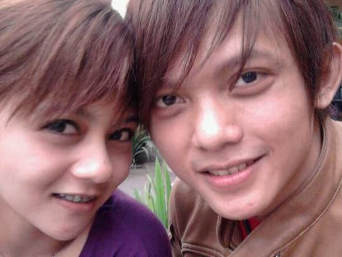 Artis Jenita Janet resmi melayangkan gugatan cerai kepada suaminya&comma; Alief Hedy Nurmaulid pada Rabu &lpar;4&sol;12&rpar;&period; Berikut potret mesra keduanya&period;