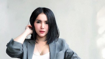 img-title Ditanya Lagi Soal Keputusan Lepas Hijab, Begini Reaksi Intan Hardja