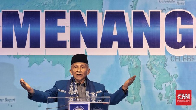 Ketua Dewan Kehormatan Partai Amanat Nasional (PAN), Amien Rais, saat berpidato pada Rakernas V PAN di Hotel Millenium, Jakarta, Sabtu, 7 Desember 2019. CNN Indonesia/Bisma Septalisma