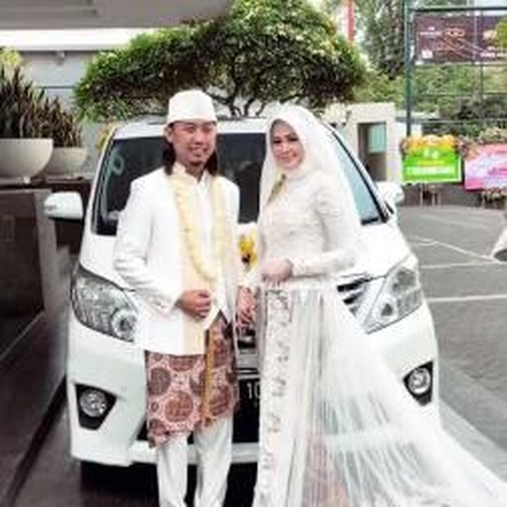 Ade membagikan video undangan pernikahannya dengan Irene sejak empat hari yang lalu. (Foto: Instagram @chaca_apria_setyawan)