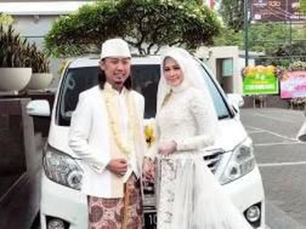 Ade Jigo Bersyukur Istri Barunya Dipanggil Mami oleh Anak
