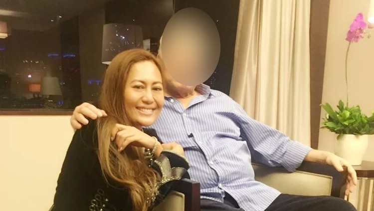 Sosialita Hong Kong Asal RI Bisnis Tas Hermes Palsu & Tipu Wanita Kaya LA Selain menipu pasangannya, Azura Luna juga melakukan penipuan lain dengan menjual tas Hermes palsu.