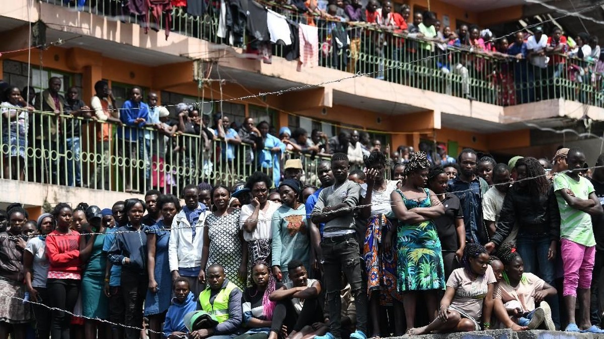 FOTO: Bangunan Enam Lantai Runtuh di Kenya