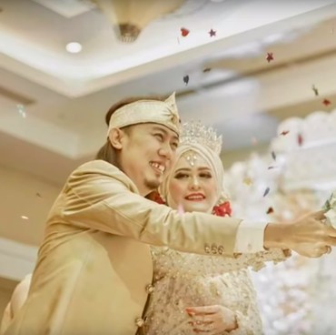 Inikah Bukti Istri Ade Jigo Telah Memiliki 1 Anak?