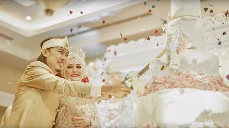 Simak 7 momen bahagagia pernikahan kedua Ade Jigo dan Irene.