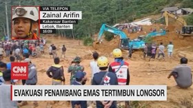 VIDEO: Evakuasi Penambang Emas Tertimbun Longsor