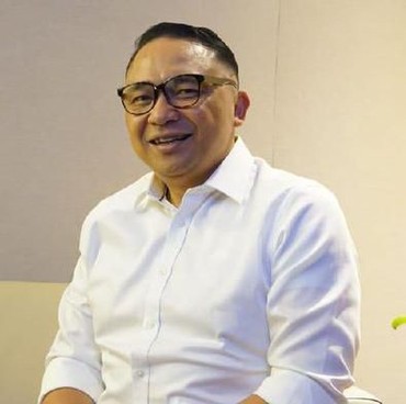 Isu Baru Ari Ashkara Eks-Dirut Garuda, Diduga Selingkuh?