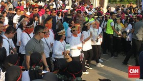 Iriana Jokowi dan Istri Pejabat Peringati Hari Ibu di Senayan