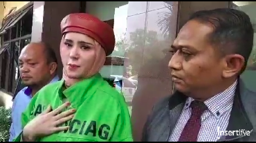 Dijebak Vicky Prasetyo, Angel Lelga: Dia Pandai Menghipnotis