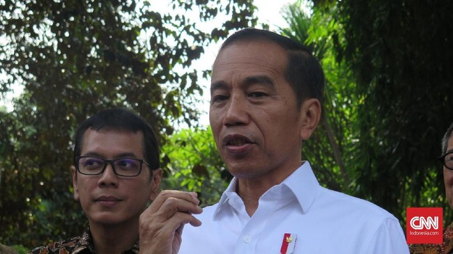 Presiden Joko Widodo mengaku belum menerima laporan soal dugaan pencucian uang oleh oknum kepala daerah di kasino seperti yang diungkap PPATK.
