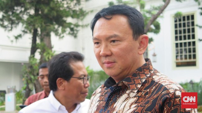 Ahok menyatakan pengurangan impor bahan baku sangat penting agar negara tidak mengalami defisit.