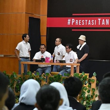 Main Drama Anti Korupsi, Erick Thohir Jadi Tukang Bakso