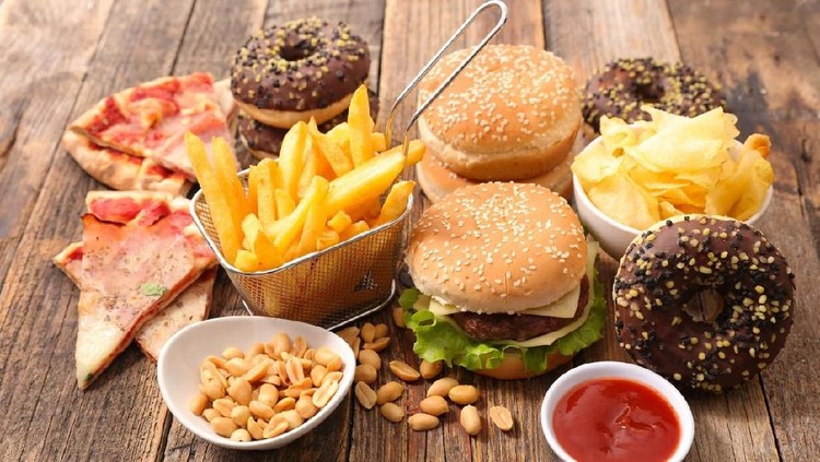 640211994 assorted junk food