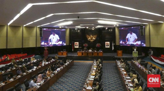 Anggota DPRD asal PKS Umi Kulsum disebut meninggal usai positif covid-19. Hal yang sama terjadi pada politikus PKS yang lain, Dani Anwar awal Agustus lalu.