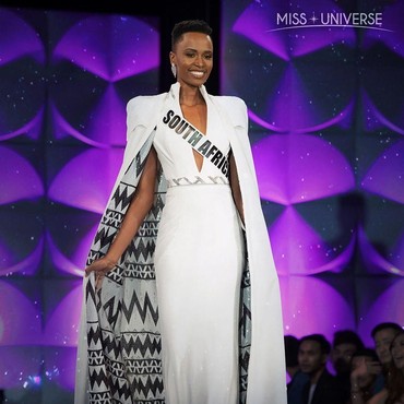 Pesan Mengharukan Miss Universe 2019 untuk Kedua Orangtuanya