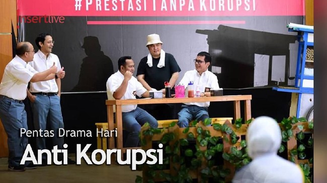 Hari Anti Korupsi, Erik-Nadiem-Tama Ngelenong di Depan Jokowi