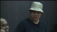 <p>Lewat perannya sebagai tukang bakso, Erick menyampaikan pesan kepada para siswa untuk menjauhi korupsi. (Foto: Instagram/ @erickthohir)</p>