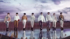 Stray Kids Jadi Murid 'Bandel' dalam Video Musik Gone Days