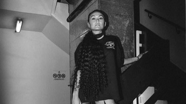 img-title Terpopuler: Agnez Mo Tiba di Indonesia hingga Vokalis Roxette Meninggal Dunia