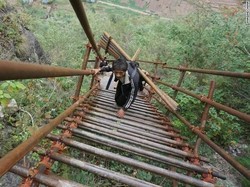 Kisah Tangga Langit Warga di Puncak Gunung yang Pindah ke Apartemen