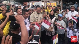 img-title Anies Beri Penghargaan Adikarya Wisata ke Diskotek Colosseum