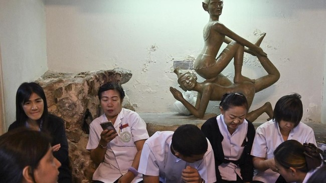 FOTO:Nuad Thai, Pijat ala Thailand Calon Warisan Budaya Dunia