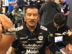 Umuh Pastikan Persib Siap Lawan Persikabo Walau Kena Badai Corona