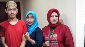 Secarik Pesan dari Lutfi dan Tangis Ibunda Setiap Salat