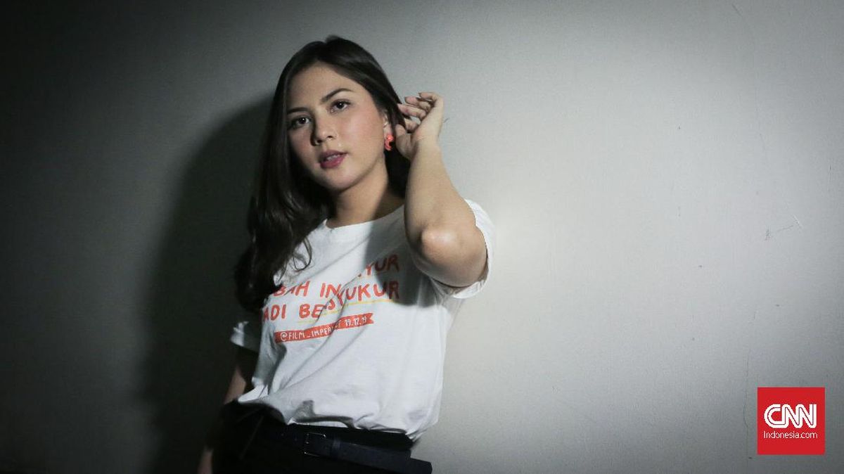 Pernyataan Lengkap Klarifikasi Jessica Mila Soal ke Pulau Padar