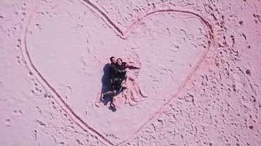 img-title Lirik Lagu Ku Jatuh Cinta - Raffi Ahmad feat Nagita Slavina