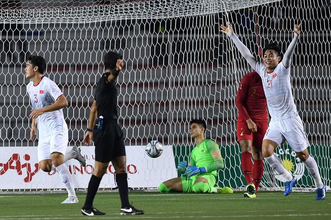 Timnas Indonesia dan Indra Sjafri: Sesumbar Lalu Ambyar Pelatih Timnas Indonesia, Indra Sjafri, yang kerap sesumbar di Timnas Indonesia, namun kenyataannya Garuda Muda ambyar di final SEA Games 2019.