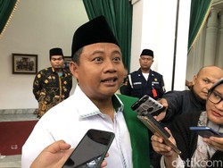 Soal Bansos Pemprov Jabar, Wagub Uu: Jangan Berteriak di Medsos
