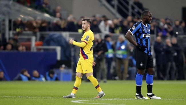 Inter Milan vs Barcelona berakhir imbang 1-1 pada babak pertama laga pamungkas Grup F Liga Champions di Stadion Giuseppe Meazza.