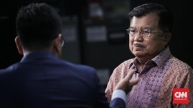 Jubir JK Sentil Penyesatan Buzzer soal Chaplin Danai Rizieq