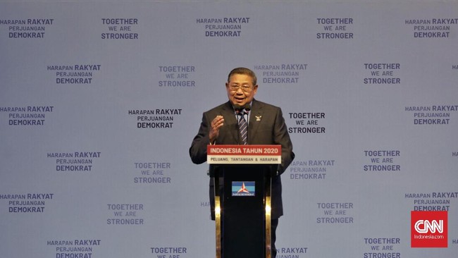 SBY minta semua pihak tak bebani Jokowi yang tengah berjuang mengatasi masalah ekonomi bangsa.