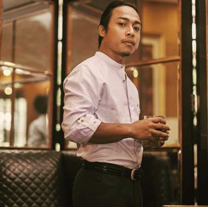 <p>Masih muda, Khan memang pria yang multitalenta, Bun. (Foto: Instagram/ @muhammad.khan_)</p>