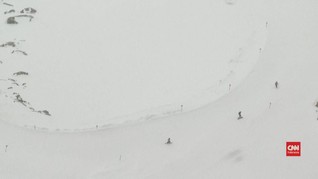 VIDEO: Pemindahan Gletser Perluas Area Ski di Austria