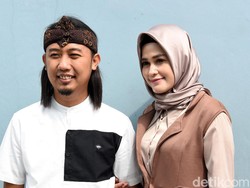 Anak Ade Jigo Meninggal di Dalam Kandungan Usia 7 Bulan