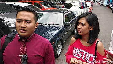 img-title Putri Karen Pooroe Tewas Jatuh dari Lantai 6, Ayahnya Ngaku Sedang Kerja
