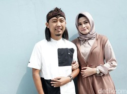 Ade Jigo Tunggu Hasil Pemeriksaan soal Penyebab Anak Meninggal Dalam Kandungan