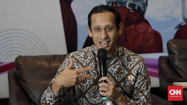 Mendikbud Nadiem Makarim mengunjungi kantor Pengurus Besar Nahdlatul Ulama (PBNU) dan membicarakan Program Organisasi Penggerak (POP).
