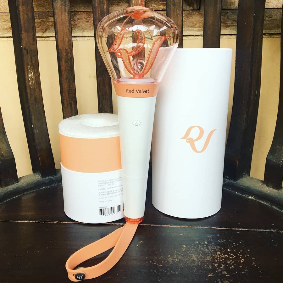 Ini 10 jenis lightstick para idol grup asal Korea Selatan. Ada yang favoritmu?