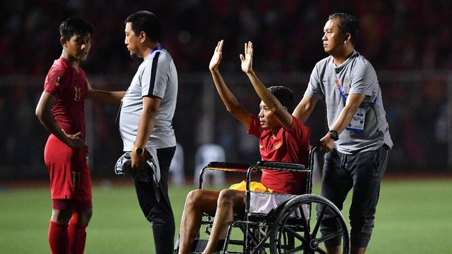 Gelandang Indonesia, Evan Dimas, mengaku sempat takut mengalami patah kaki usai ditekel bek Vietnam, Doan Van Hau, di final SEA Games 2019.